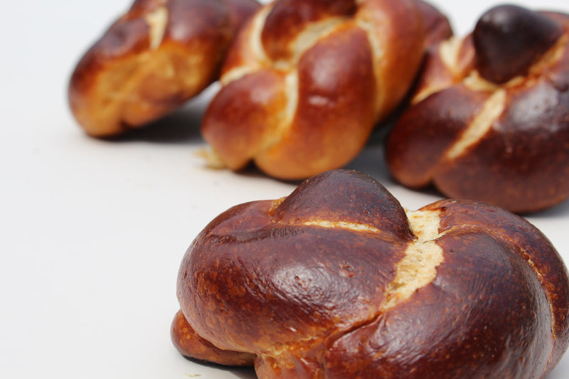 Yoni’s Traditional Pretzel Challah Rolls (6) | Bread & Bakery | Kosherkart